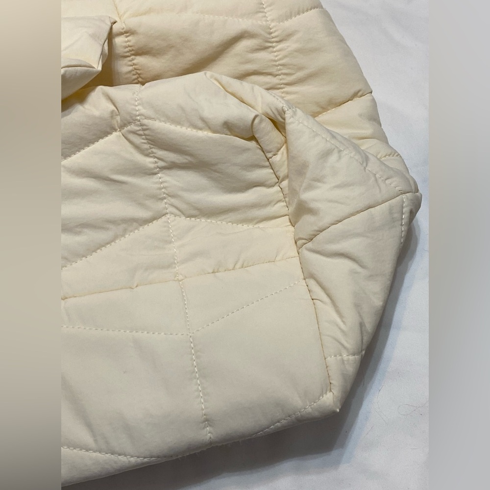 A New Day Chic Cream Quilted Weekend or Baby Bag - Picture 6 of 15